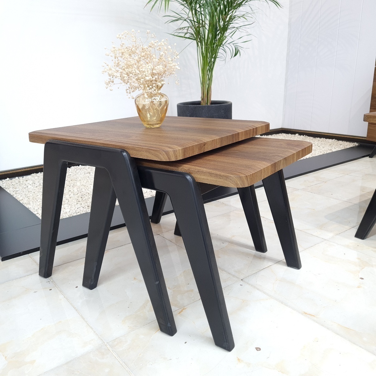 میز جلومبلی روبینکو